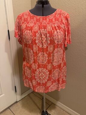 Torrid plus size Coral Medallion Print Smocked Short Sleeve Top